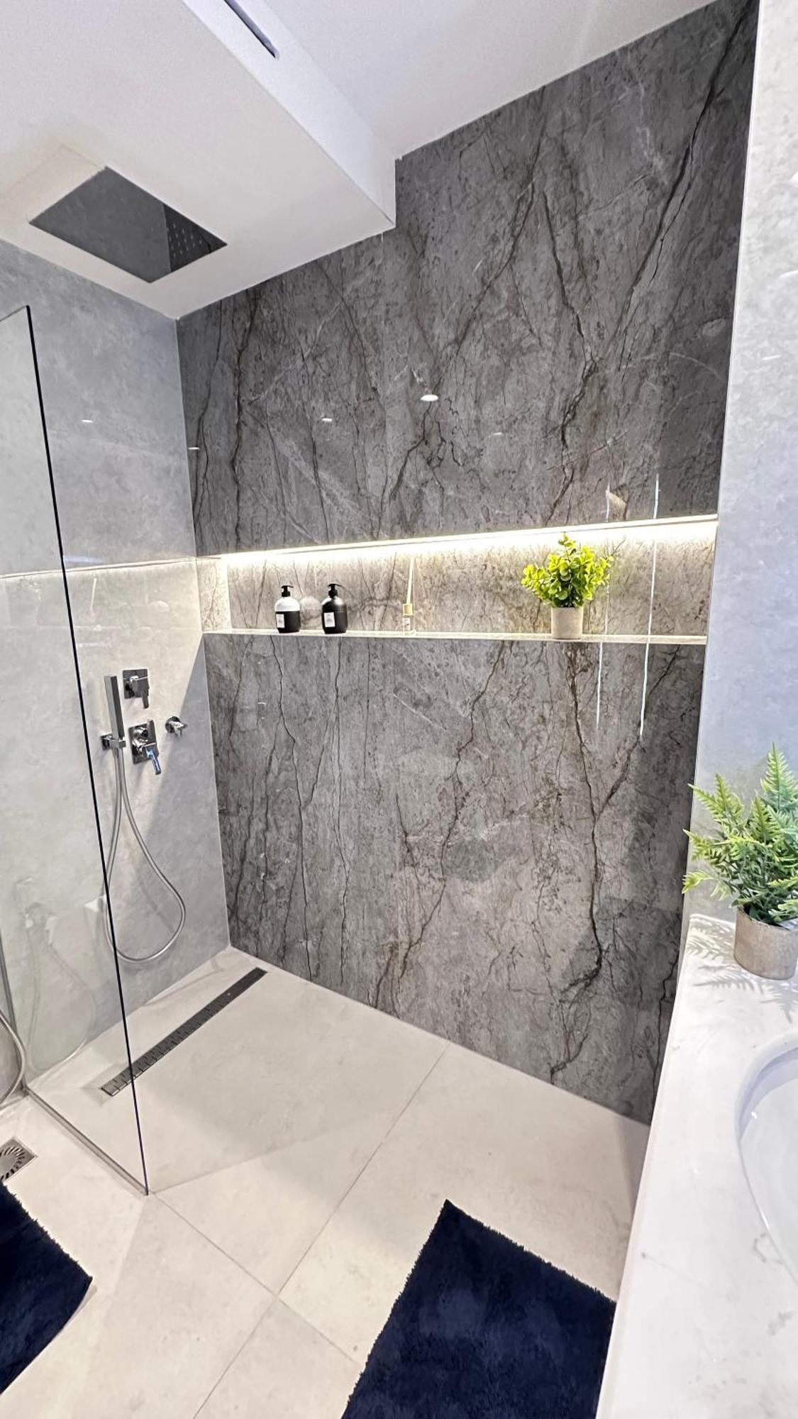 Frida Luxury Apartment تيرانا المظهر الخارجي الصورة